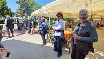 2025-05-13_Tagesfahrt Schloss Esterhazy-Kutschenfahrt-Heurigenbuffet 062