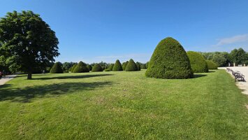 2025-05-13_Tagesfahrt Schloss Esterhazy-Kutschenfahrt-Heurigenbuffet 014