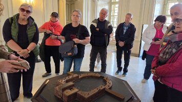 2025-05-13_Tagesfahrt Schloss Esterhazy-Kutschenfahrt-Heurigenbuffet 029