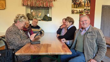 2025-05-13_Tagesfahrt Schloss Esterhazy-Kutschenfahrt-Heurigenbuffet 108