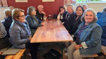 2025-05-13_Tagesfahrt Schloss Esterhazy-Kutschenfahrt-Heurigenbuffet 110