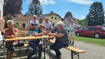 2022-06-02 13-57-30 Wandertag Karnabrunn 015
