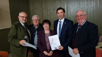 2017-12-17 12-56-38 Adventfeier Senioren 098