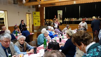 2018-02-02 15-12-42 Seniorenfasching 2018 045