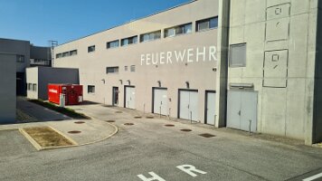 2023-04-22 10-26-44 Tagesausflug Senioren - ORF und Flughafen 020 