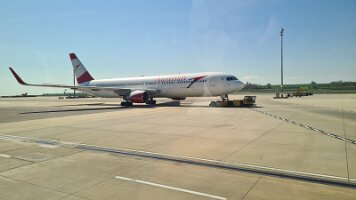 2023-04-22 10-56-58 Tagesausflug Senioren - ORF und Flughafen 037 