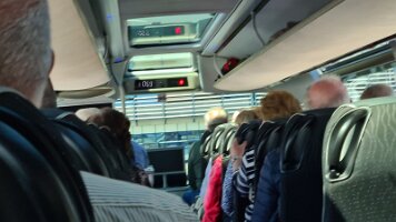 2023-04-22 10-57-54 Tagesausflug Senioren - ORF und Flughafen 039 