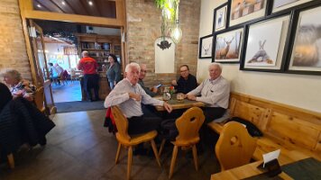 2023-04-22 13-22-10 Tagesausflug Senioren - ORF und Flughafen 060 