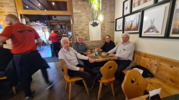 2023-04-22 13-22-16 Tagesausflug Senioren - ORF und Flughafen 062 