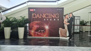 2023-04-22 14-46-06 Tagesausflug Senioren - ORF und Flughafen 100 