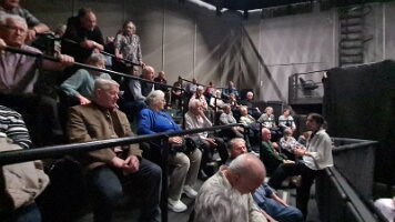 2023-04-22 15-16-20 Tagesausflug Senioren - ORF und Flughafen 105 