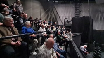 2023-04-22 15-16-22 Tagesausflug Senioren - ORF und Flughafen 106 