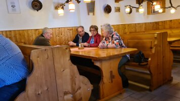 2023-04-22 17-13-08 Tagesausflug Senioren - ORF und Flughafen 121 