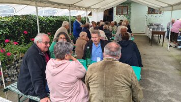 2021-09-17 15-20-38 Seniorentag und Sommerfest bei Stich 025