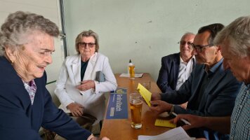 2021-09-17 15-42-58 Seniorentag und Sommerfest bei Stich 036