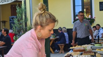 2023-08-31 14-59-24 Sommerfest der Senioren - Heuriger Dersch 045