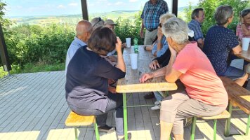 2022-06-02 14-56-22 Wandertag Karnabrunn 024