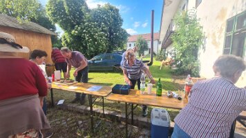 2022-06-02 16-47-18 Wandertag Karnabrunn 039