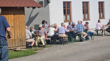 2022-06-02 16-55-30 Wandertag Karnabrunn 042