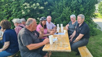 2022-06-02 16-55-40 Wandertag Karnabrunn 043