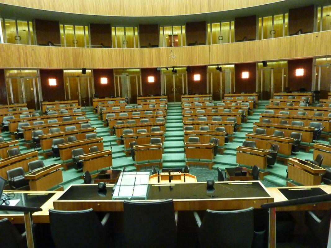 Parlament 025